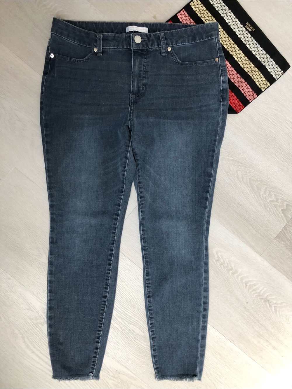 Lauren Conrad Super Skinny Fringed Hem Jeans Size 14